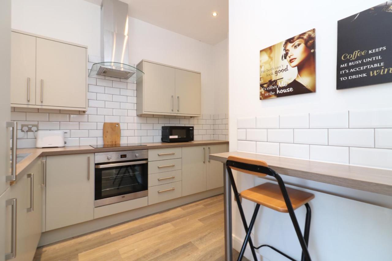 Hope House Apartments Честер Экстерьер фото